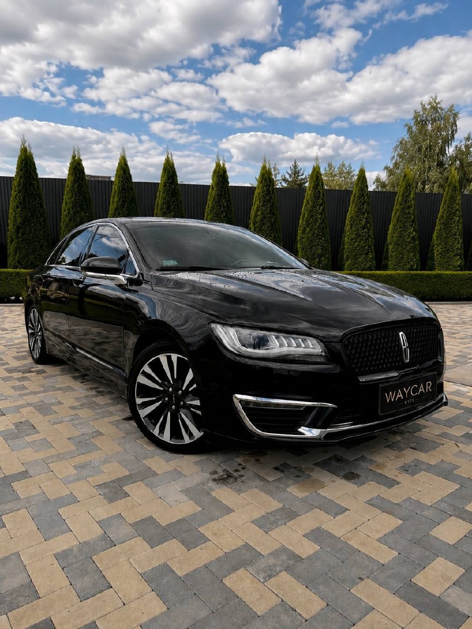 Lincoln MKZ